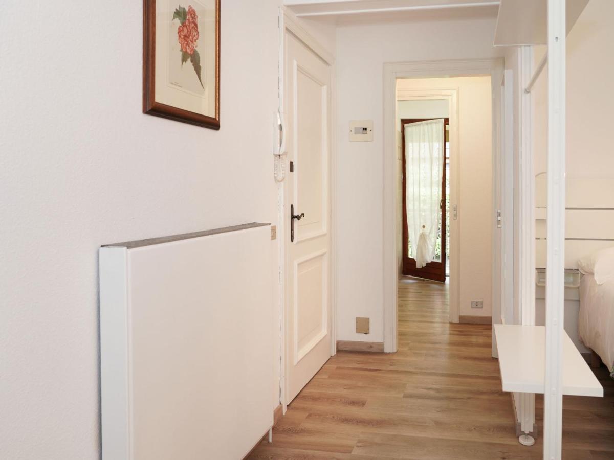 Studio Hermitage-4 By Interhome Porto Valtravaglia Exterior photo